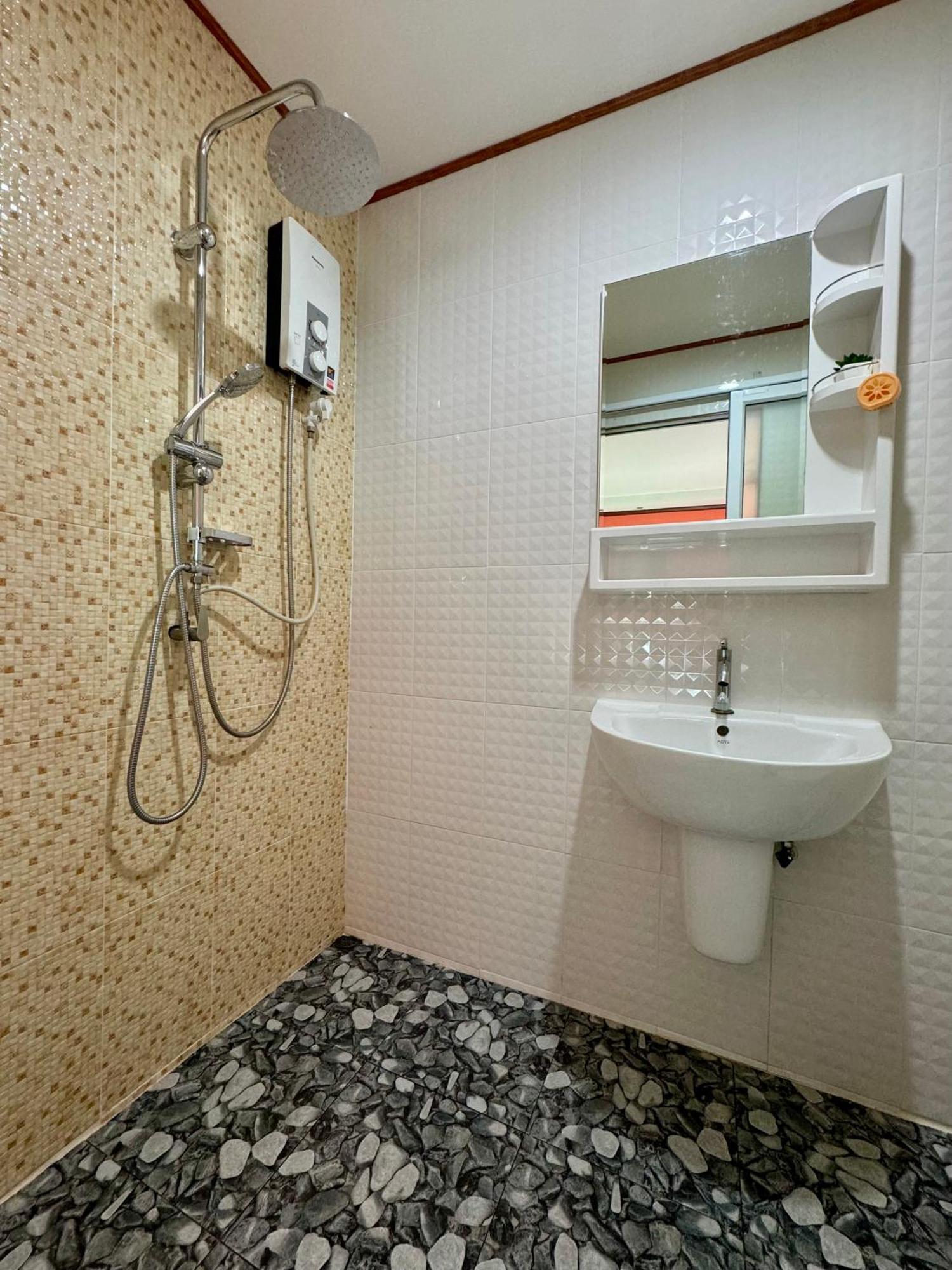 Thai Smile Bungalows 란타섬 외부 사진